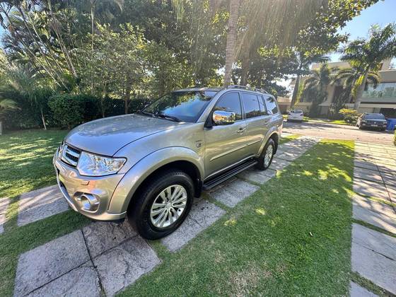 MITSUBISHI PAJERO DAKAR 3.5 HPE 7 LUGARES 4X4 V6 24V FLEX 4P AUTOMÁTICO